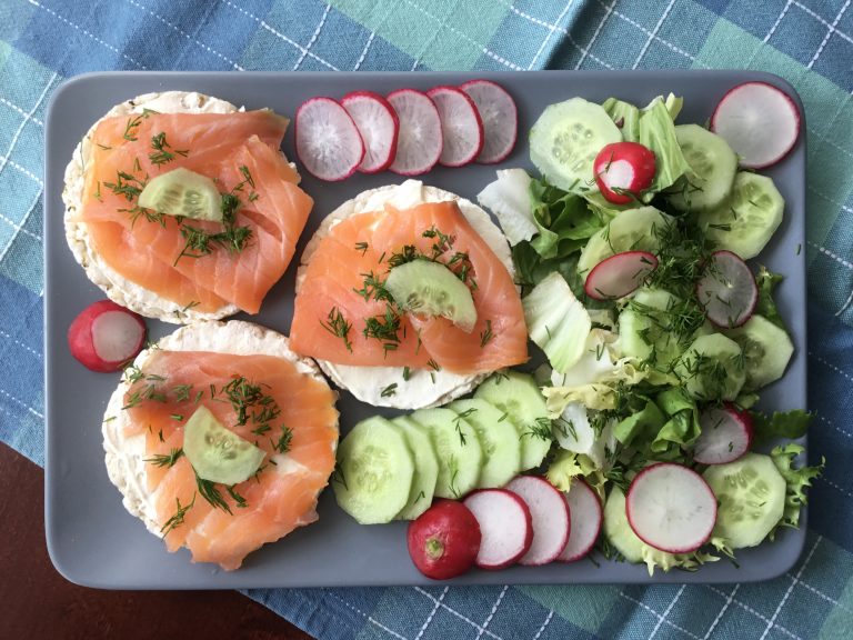 Low FODMAP Smoked salmon and cream cheese canape Fit FODMAP Foodie