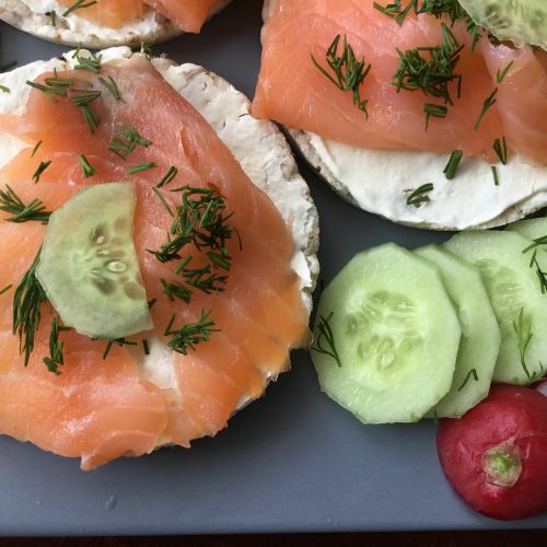 Low FODMAP Smoked salmon and cream cheese canape