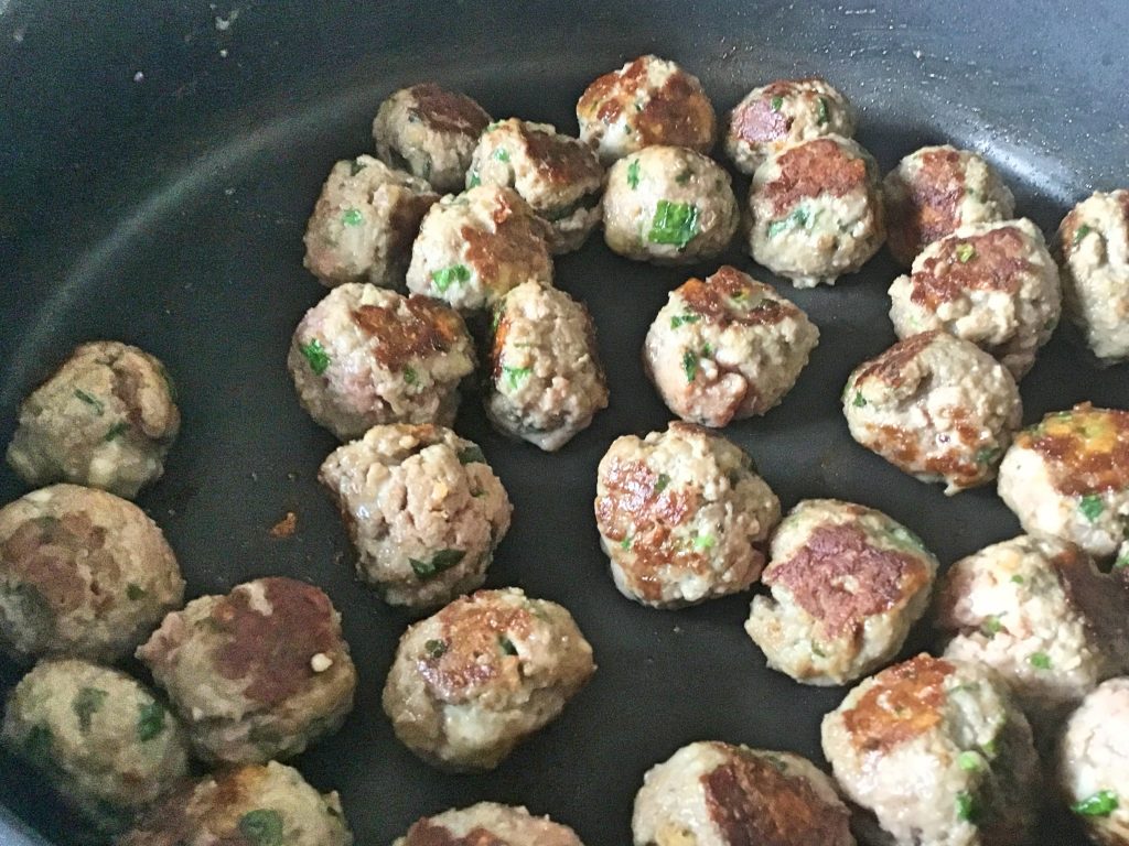 Beef meatballs frying with no oil