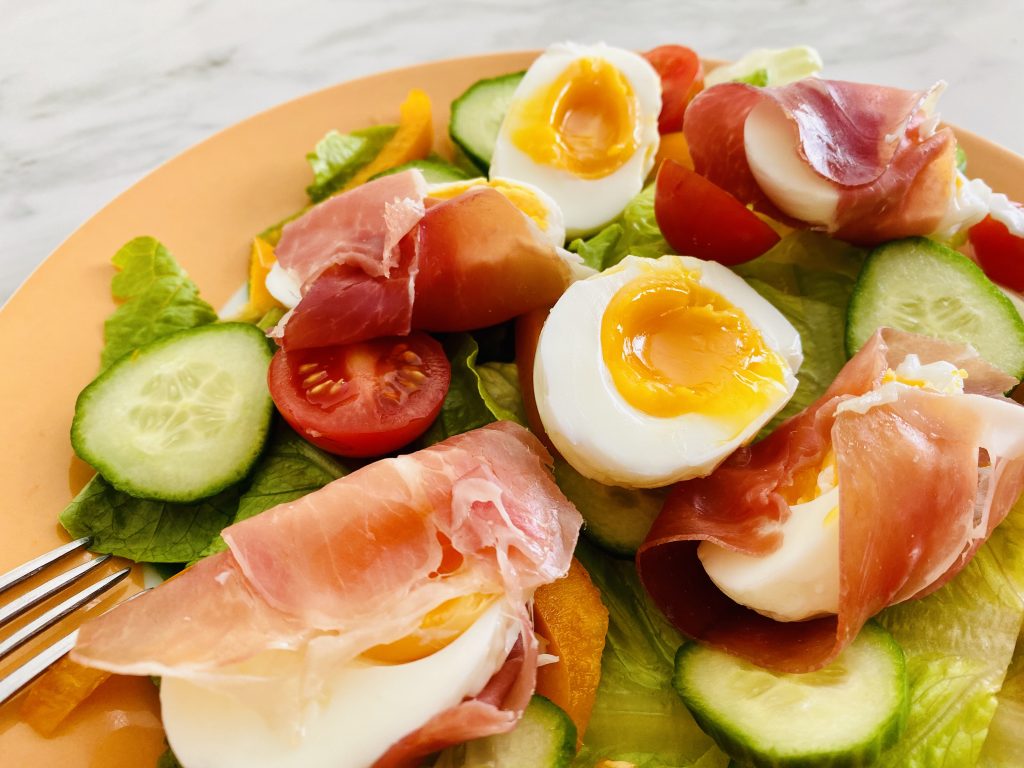 Simple Egg and Prosciutto Salad (low FODMAP)