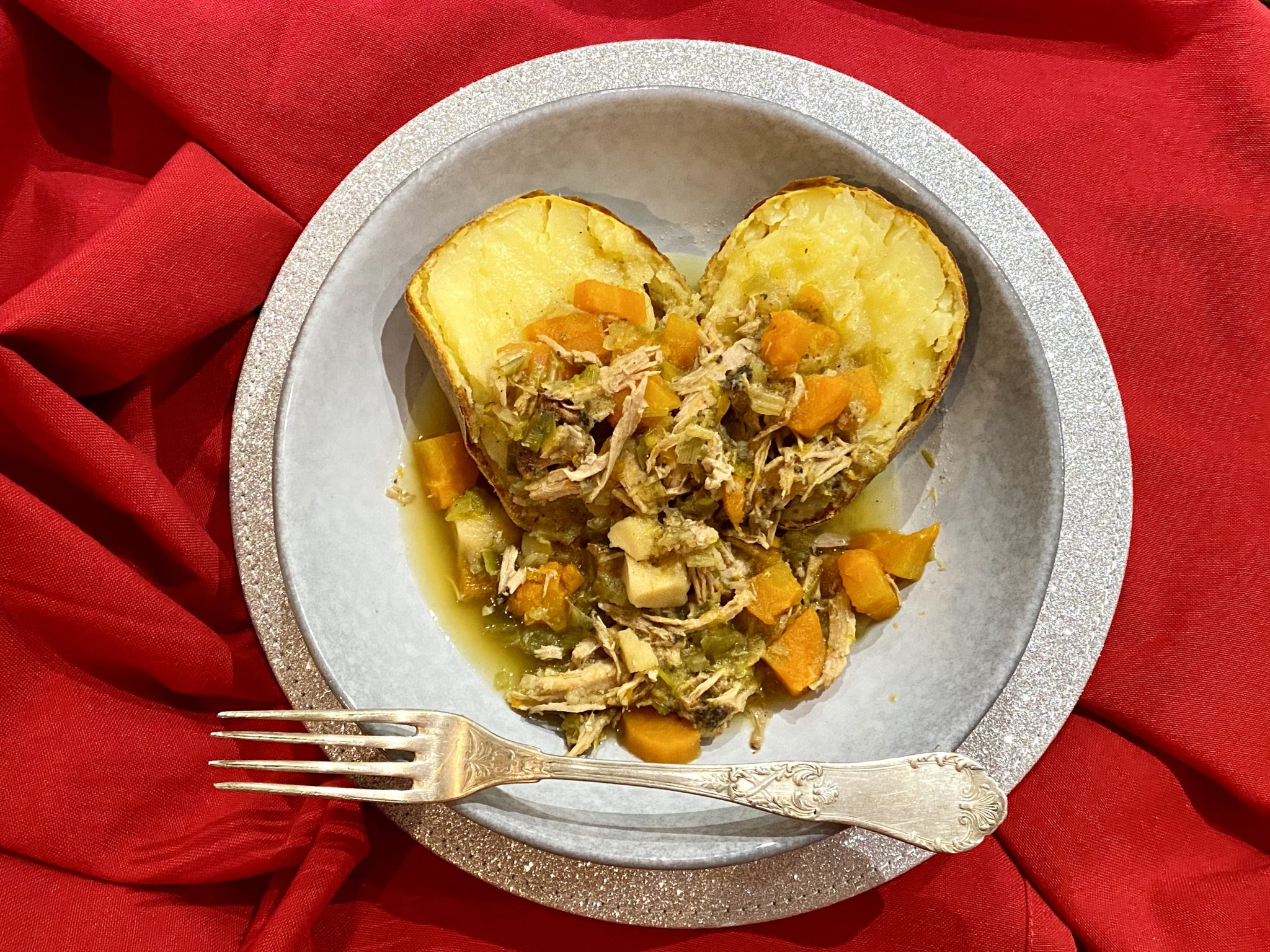 Low FODMAP Chicken Stock/ Broth Fit FODMAP Foodie